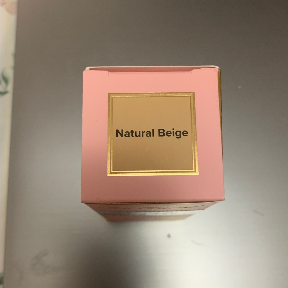 Too Faced Born This Way Foundation - Natural beige